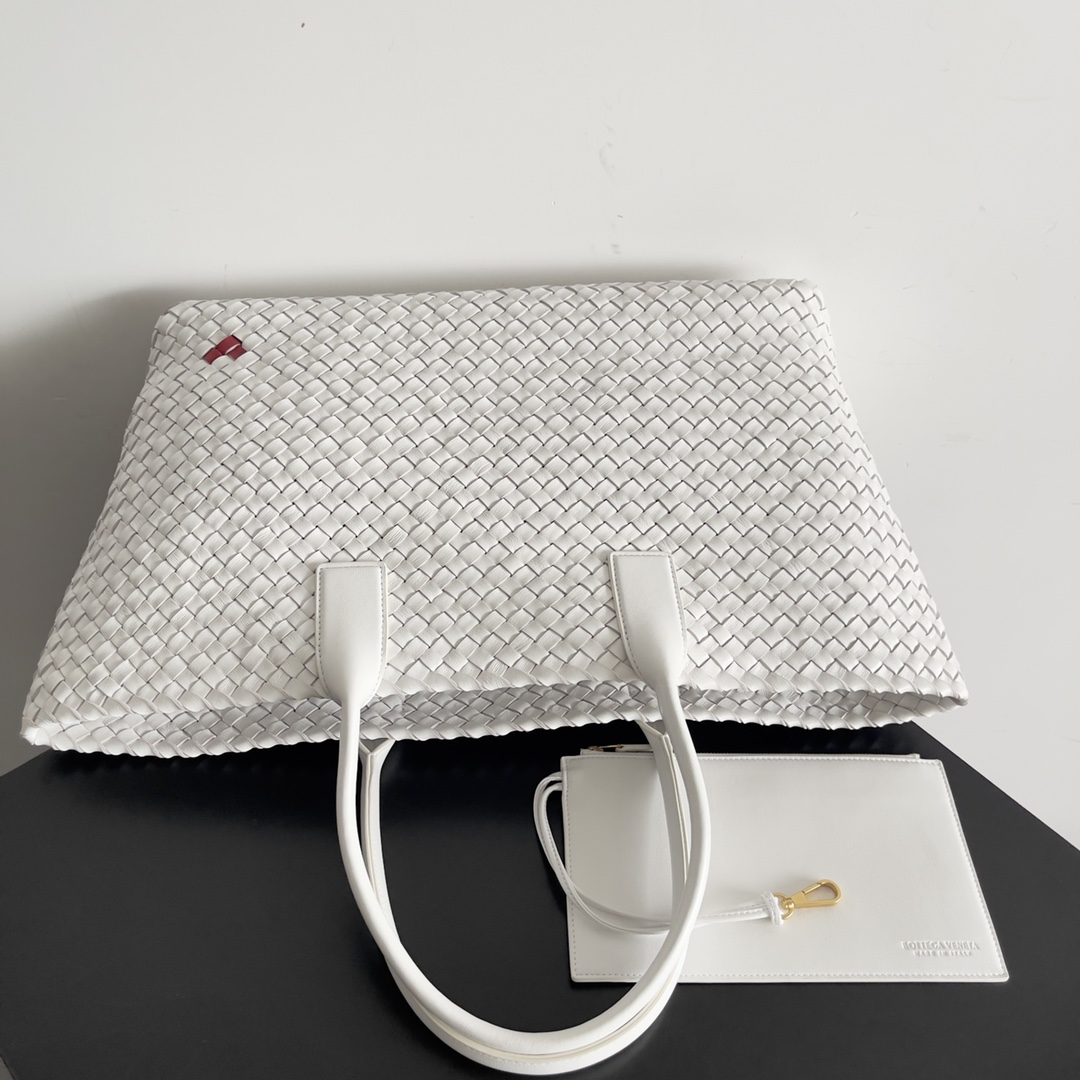 Bottega Veneta Shopping Bags